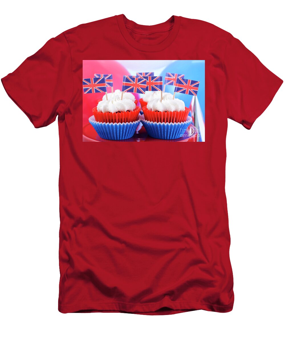2 Party Cupcakes with UK Flags Milleflore Images T-Shirt